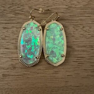 Kendra Scott Elle gold drop earrings